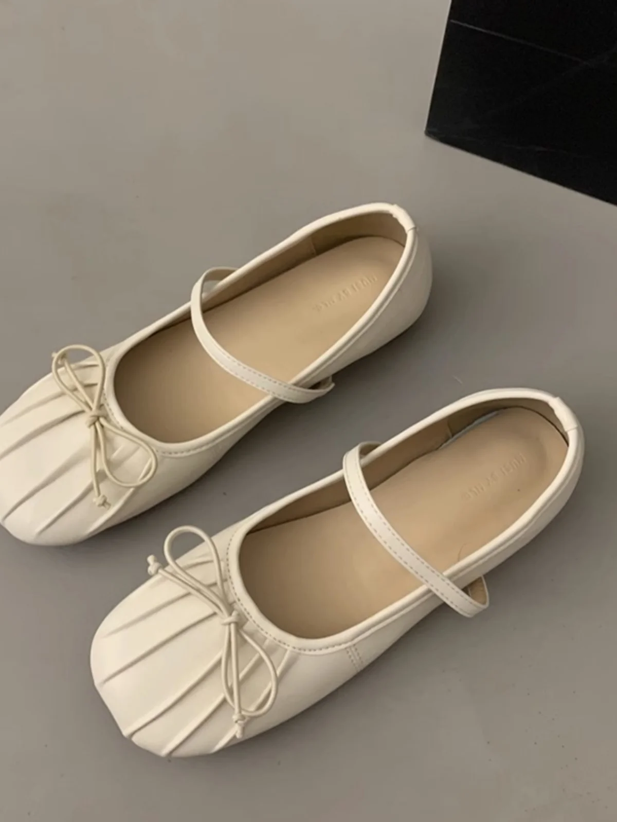 

Балетки женские на низком каблуке, мягкие туфли-бабочки с бантом, лето 2023