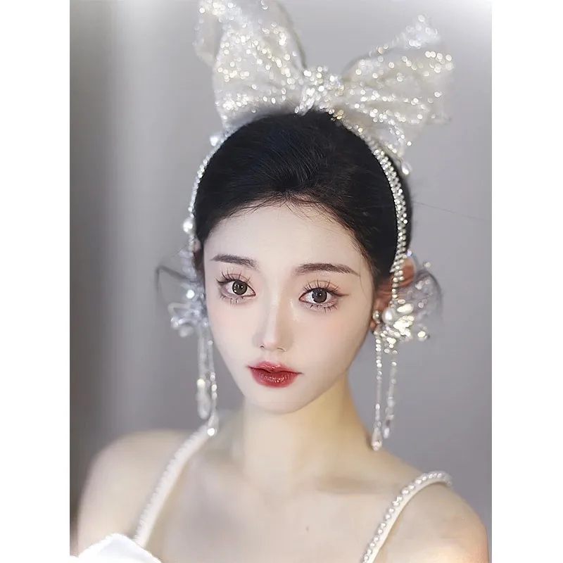 

Bride's Headwear Bow and A Fine Sparkling Tassel Hairpin Gray and Beautiful Korean Style Wedding Hair Accessories