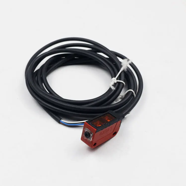 Новый LEUZE HRTR 3b/2 7 3B/6.7 Рассеянное отражение фотоэлектрический переключатель 50107918