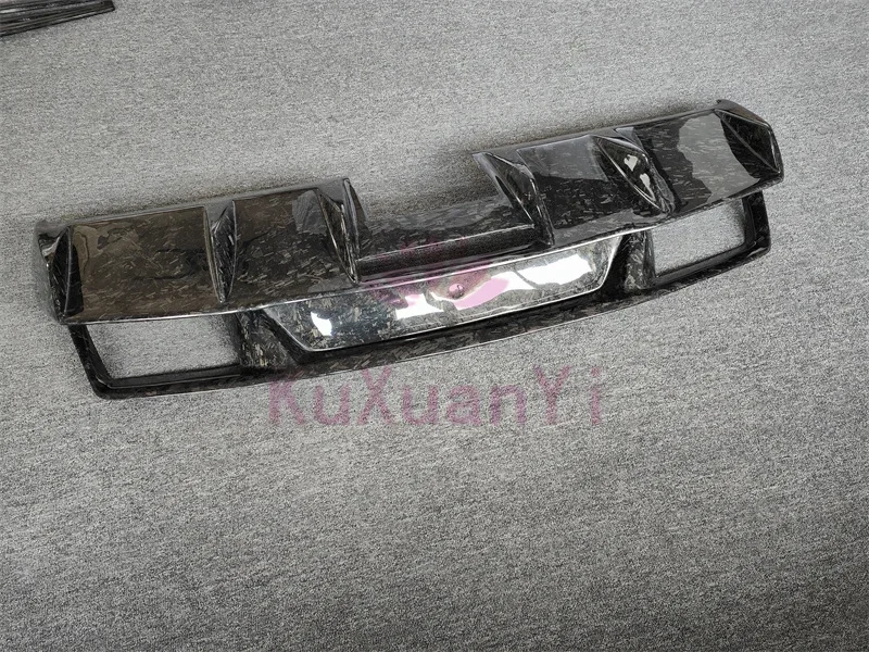 Высококачественный задний спойлер из кованого углеродного волокна в стиле DMC для