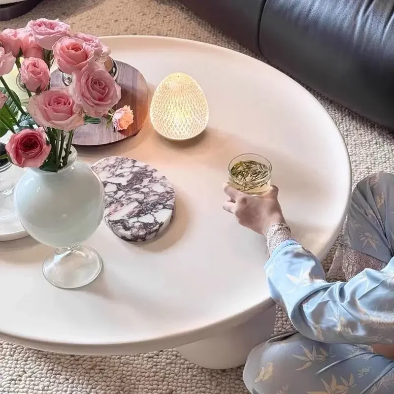 Минималистичные простые журнальные столики эстетические круглые для патио