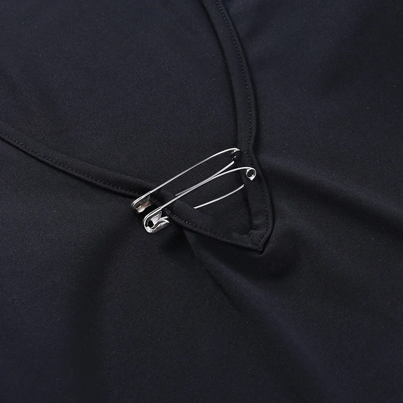 Женское длинное облегающее платье черное ажурное с V-образным вырезом и длинным