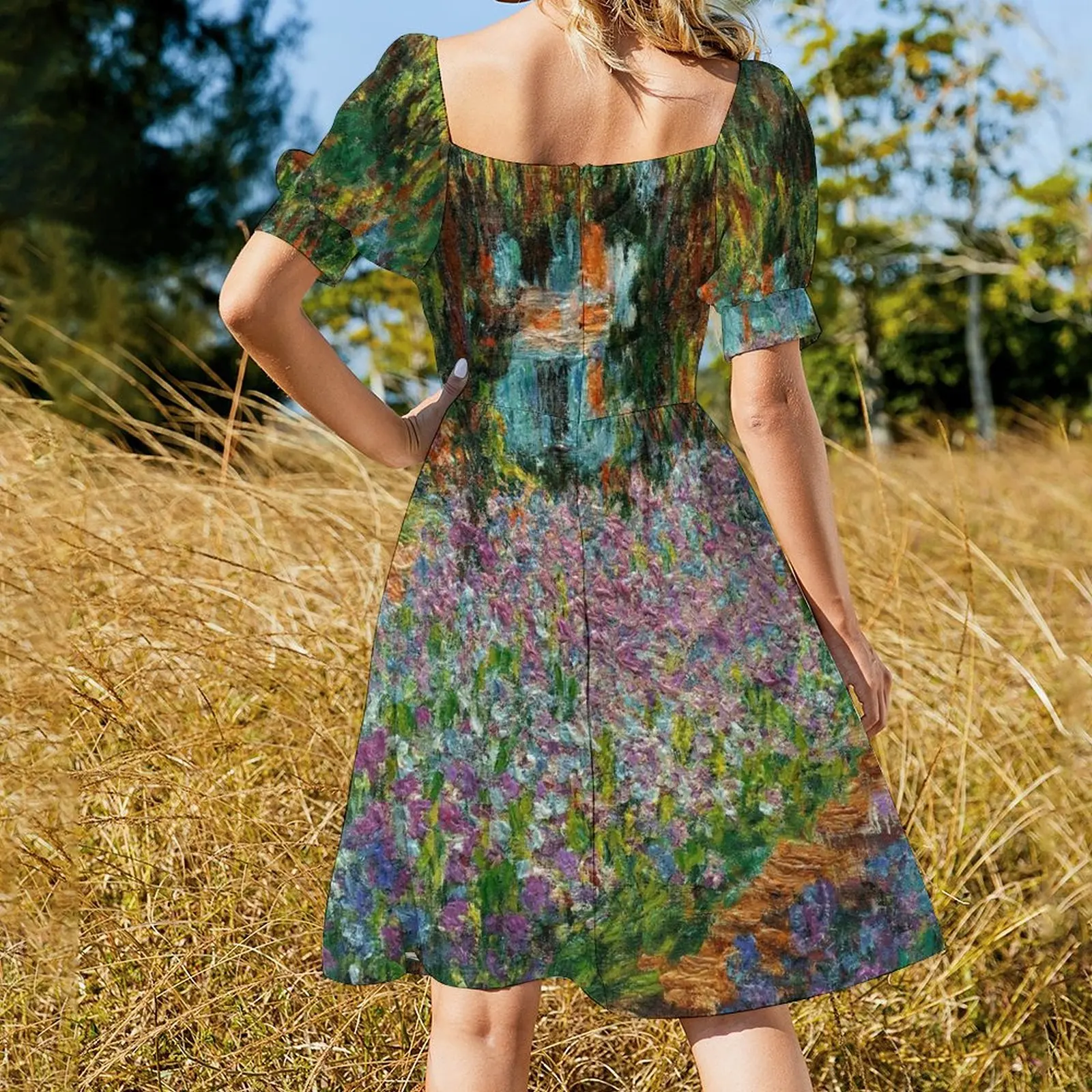 Irises In Monet's Garden At Giverny by Claude Monet Платье с короткими рукавами для женщин женское