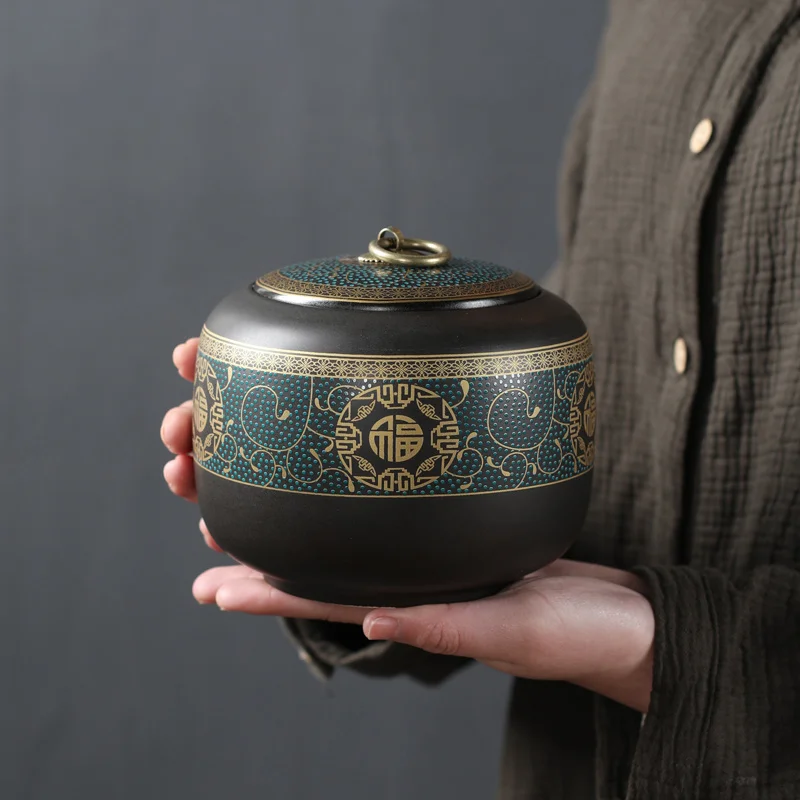 

Packing Boxes Ceramic Sealed Can Universal Half Jin Black Green Pu'er Cloth Tea Pot