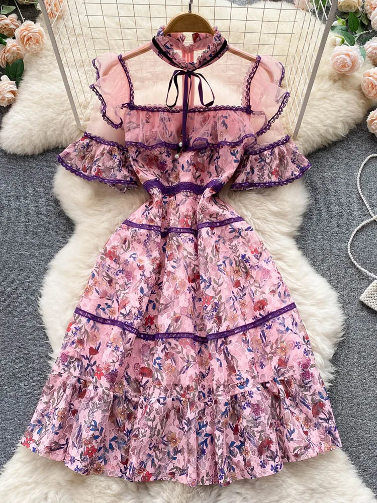 

Платье женское кружевное ТРАПЕЦИЕВИДНОЕ с воротником-стойкой и оборками