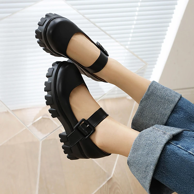 Туфли-лодочки женские на толстой подошве с квадратной пряжкой