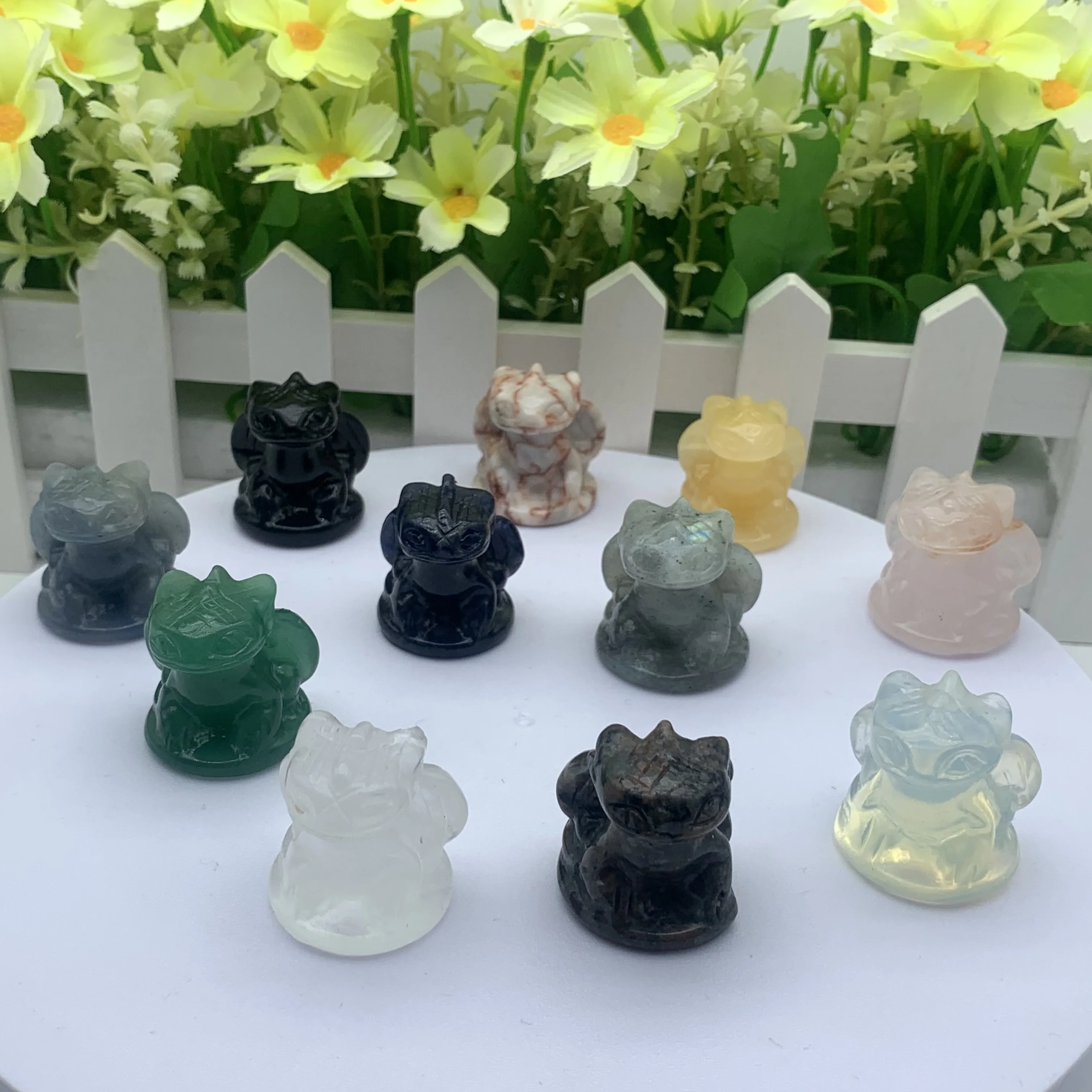 30 мм Маленькая бесзубообразная Хрустальная резьба Qaurtz фэн-шуй Чакра Исцеление Рейки украшение для дома