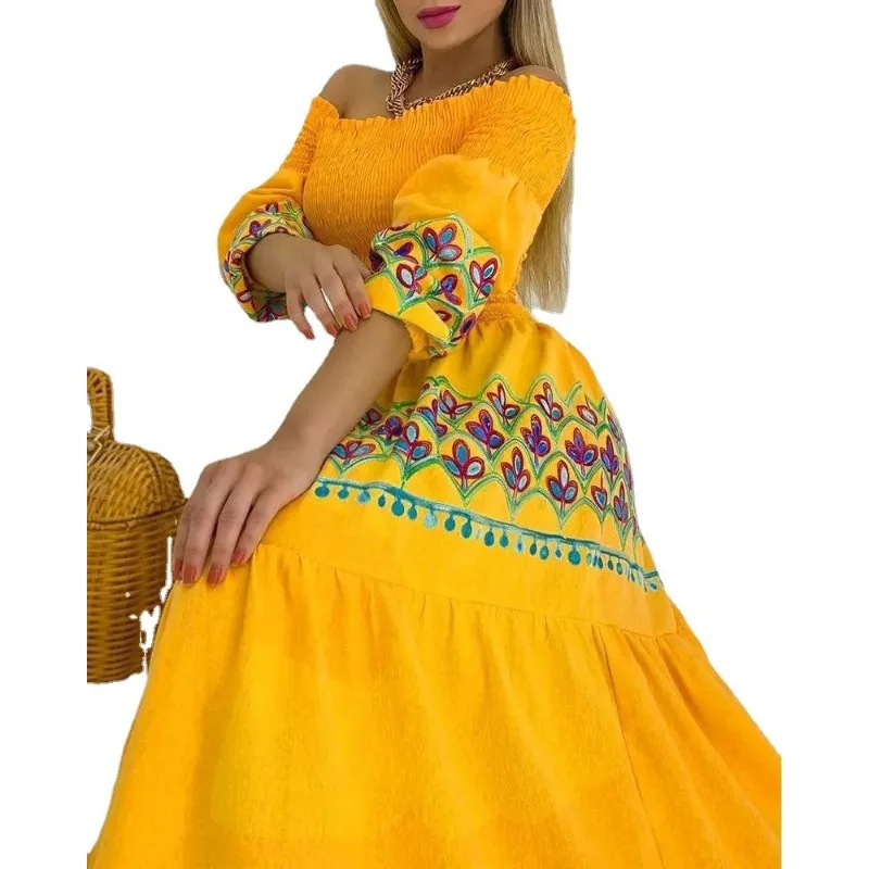 Женское длинное свободное платье макси желтое в этническом стиле с высокой
