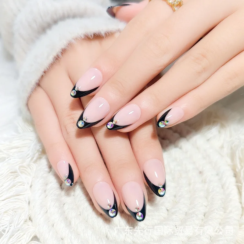 Aesthetic ногти маникюр. Ногти y2k. Корейский дизайн ногтей с сердечками. Накладные ногти для девочек чуть чуть длинные. Накладные ногти.