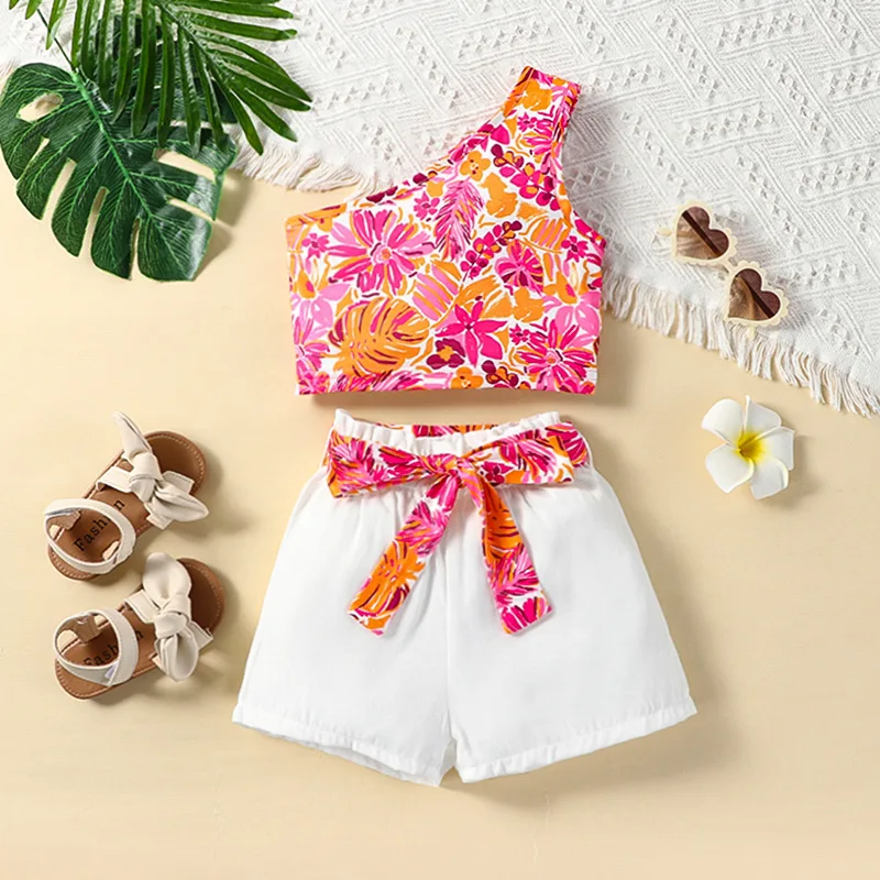 

2023 Женский комплект с одним плечом и цветочным принтом, шорты с поясом, милые комплекты из 2 предметов, Дизайнерские комплекты одежды для девушек