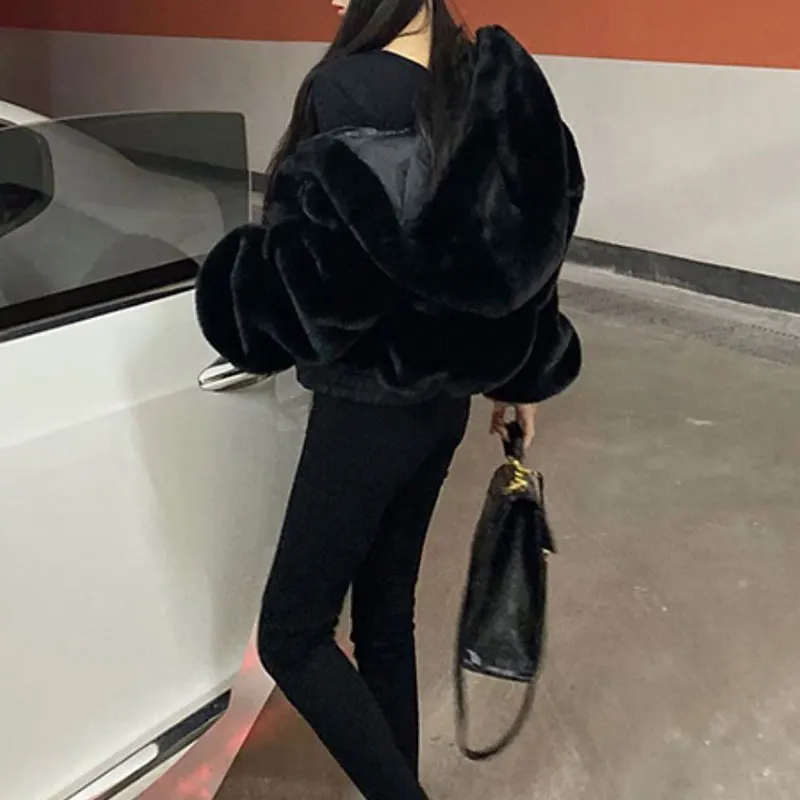 Fashion Black Fur Coat Short Overcoat Harajuku Hooded Tops Zip Up High Waist Women Coats Punk High Streetwear Faux Fur Parkas