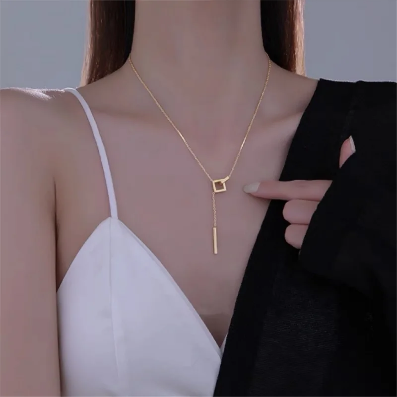 

Korean Version Hollowed-Out Square Collarbone Chain For Women INS Summer Pendant Collarbone Chain Temperament Trendy Jewelry