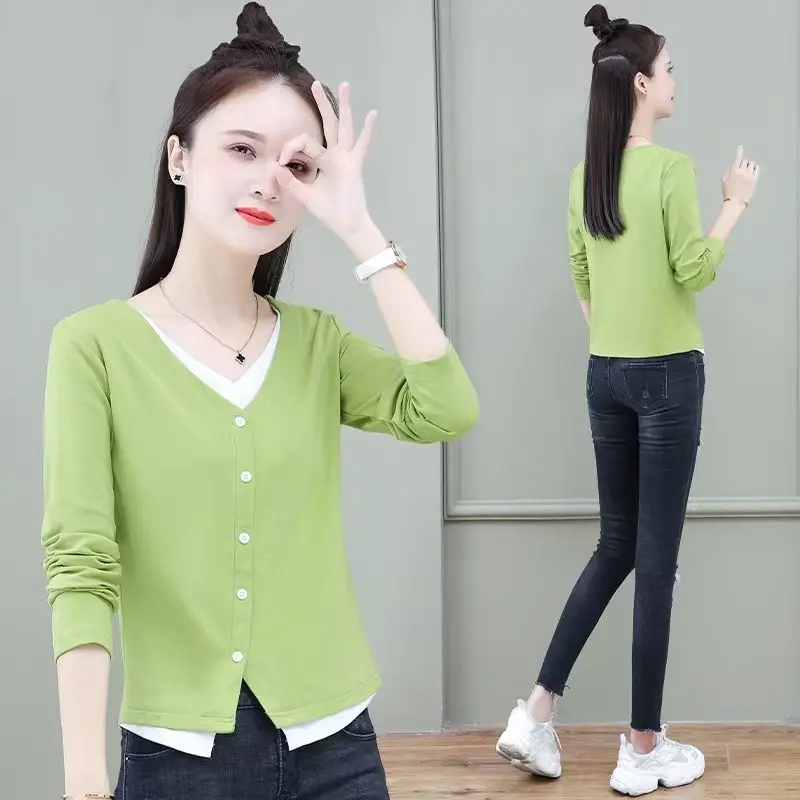 

Fake Two-Piece Upper Clothes Long Sleeves T-shirt Women's V-neck Slim Fit Slimming New Bottoming Shirt Spring and Autumn
