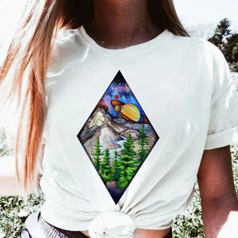 

Футболка женская летняя с коротким рукавом, модная рубашка в Корейском стиле 90-х с разноцветным геометрическим принтом, с мультяшным принто...