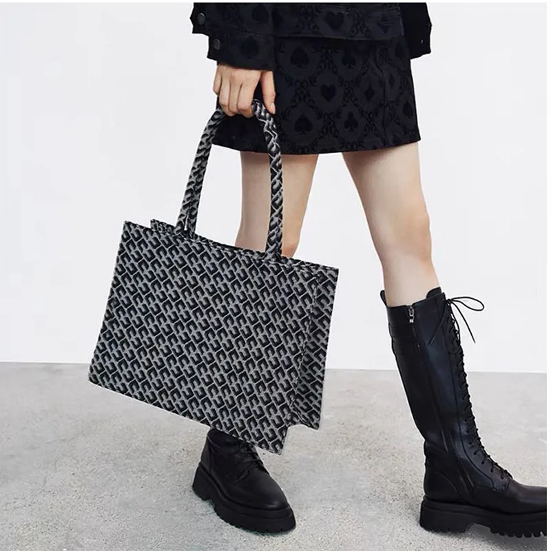 Women BlackTote Round Small Handbag Purse Straw Weave Bohemia Shoulder Crossbody Bag Female Fashion Portable Summer Clutch Tote