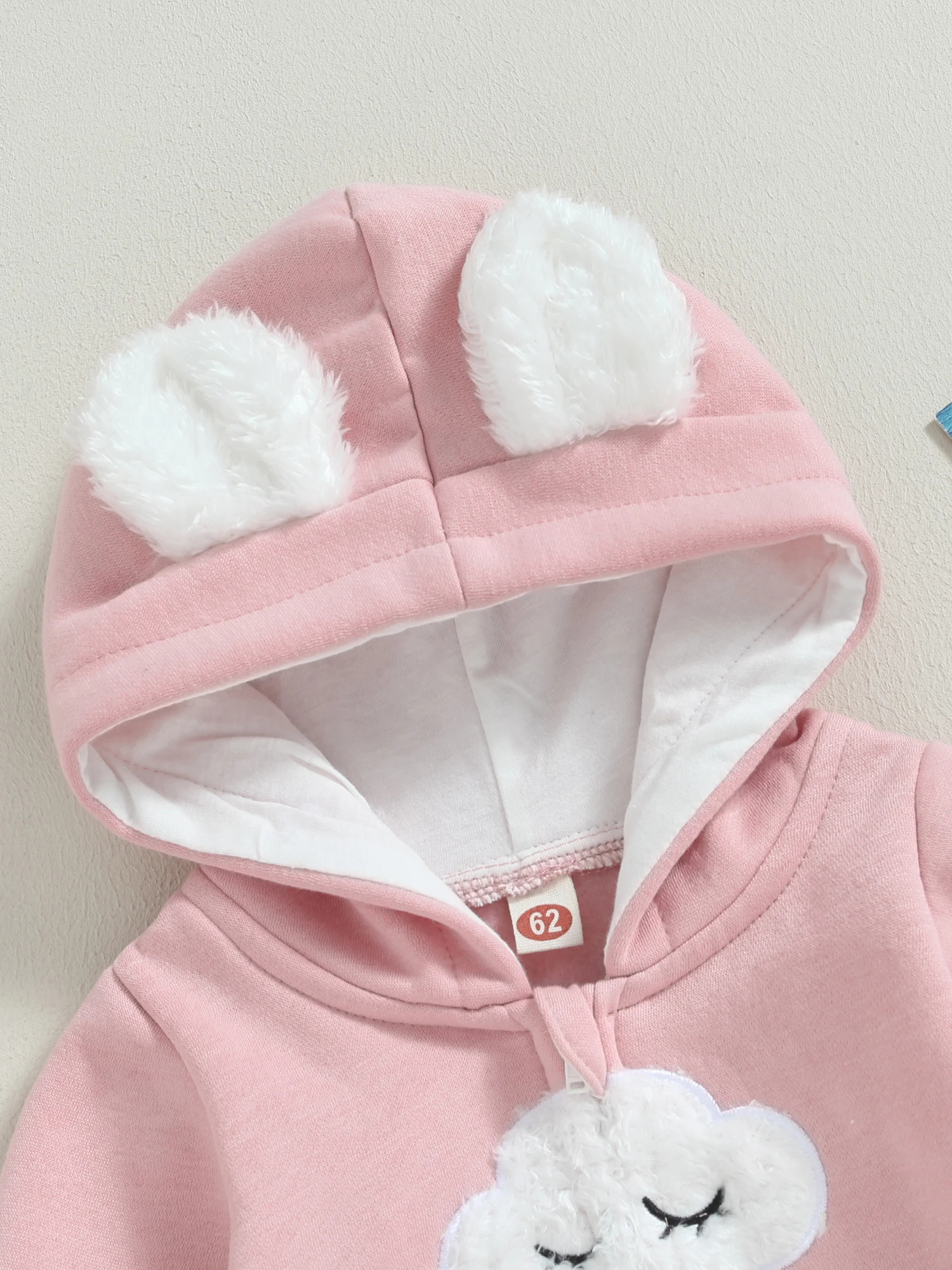 

Cute Infant Winter Overalls with Bear Appliqué and Fleece Lining - Adorable Hooded Snowsuit for Newborns