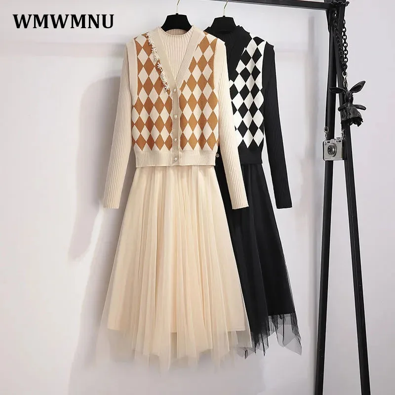 

Женский трикотажный костюм из двух предметов, элегантный клетчатый свитер и жилет с бисером и высоким воротником в Корейском стиле, 2022