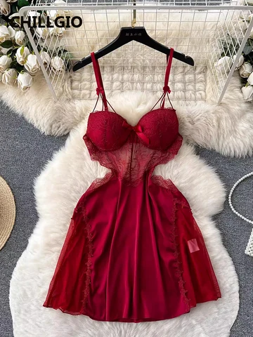 Старый Осколдағы эротикалық фотосуреттер