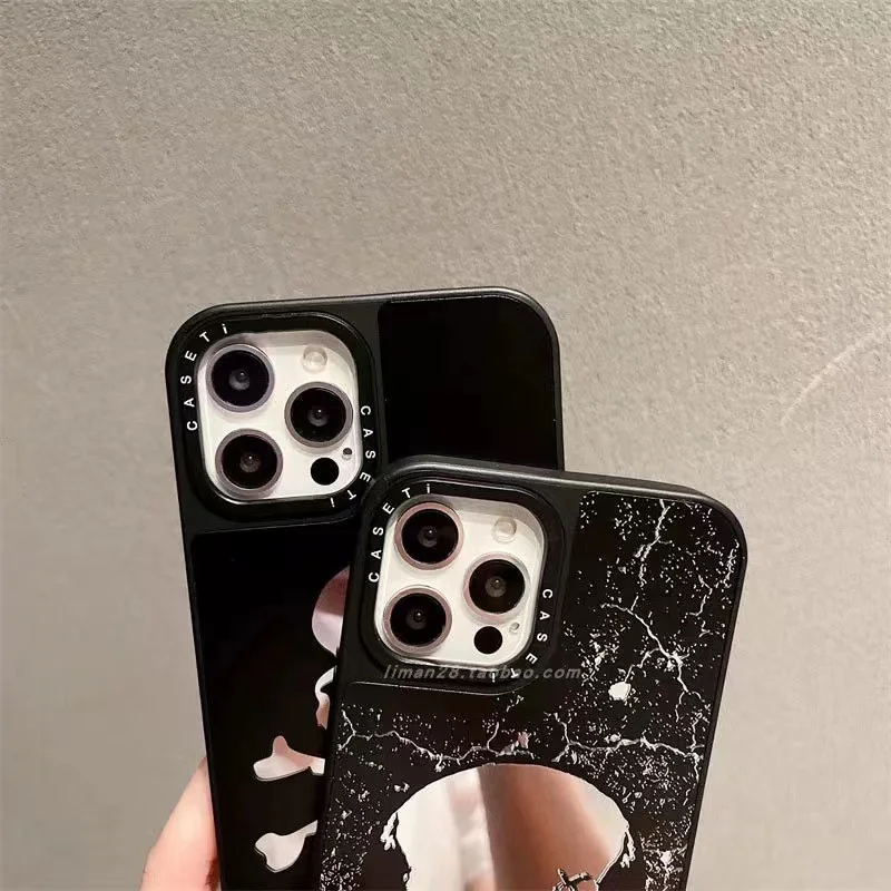Trendy big skull mirror mobile phone case suitable for 14plus all-inclusive 13promax anti-fall 12 silicone 11 high-quality ins s