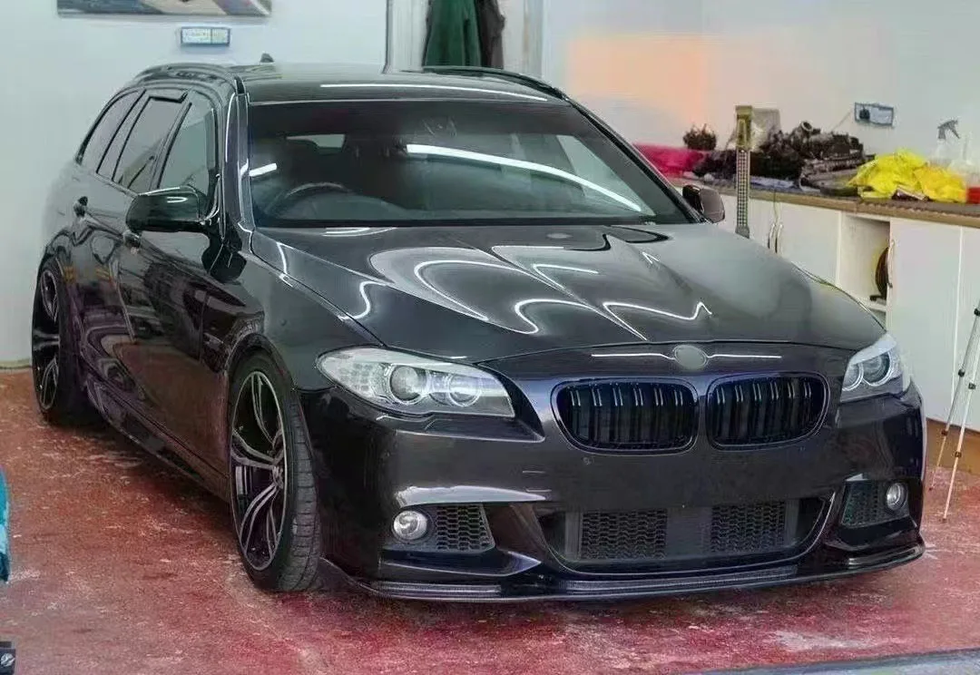 Фото Для BMW 5 серии F10 M5 2010-2016 годов: комплект переднего бампера и сплиттера в стиле Harman из карбона №3