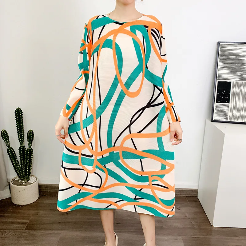 YUDX Miyake Pleated Spring and Summer 2023 New Print Vintage Temperament Middle-aged Loose Large Pleated Sexy  Women's Dress