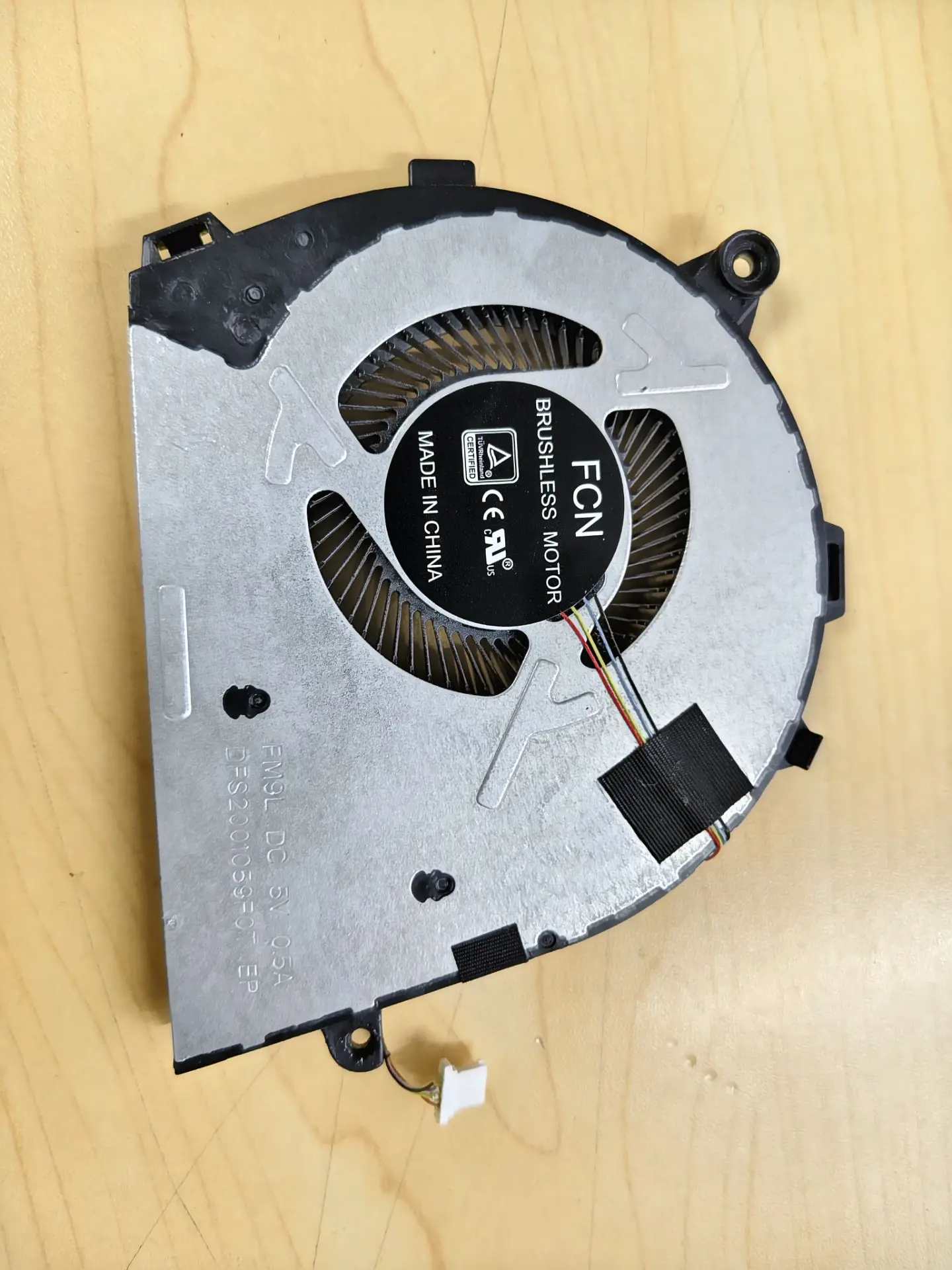 Фото Б/у вентилятор охлаждения процессора для ноутбуков Lenovo Xiaoxin AIR 14ITL 2021/14ALC/14IIL 2021, IdeaPad 5-14IIL 2020/2021 FM9L 5V №1