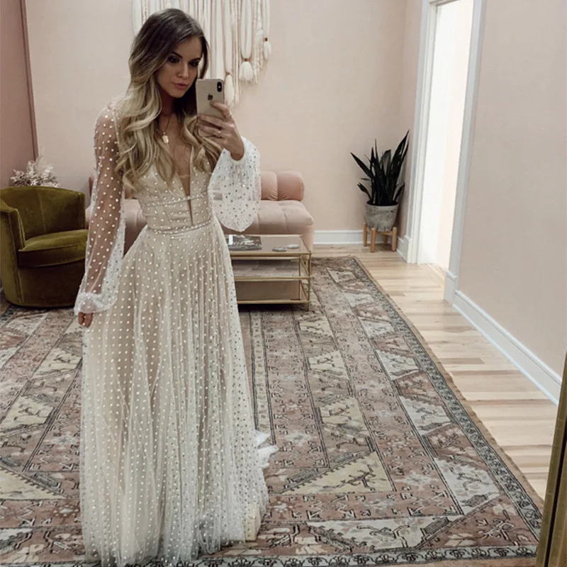 

2022 Woman Vintage A-Line Dress Deep V-neck Long Sleeve Apricot Tulle Sweep Train Long Sleeve Party Evening Gown