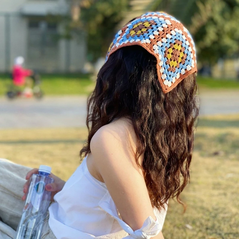 

Chic Women Daisy Flower Hairband Crochet Triangle Bandanas Headband Elastic Hair Bands Turban Autumn Hair Accessories