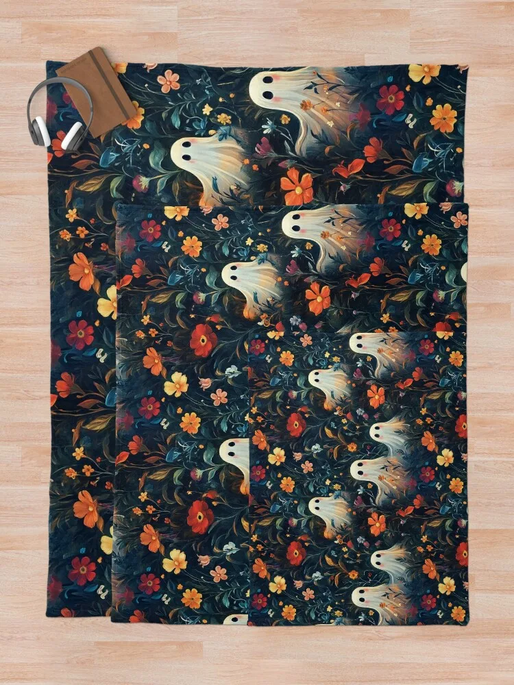 Сумка-тоут Spooky Ghost и с цветочным принтом от NoarusRainbowLand — милое жуткое дизайнерское