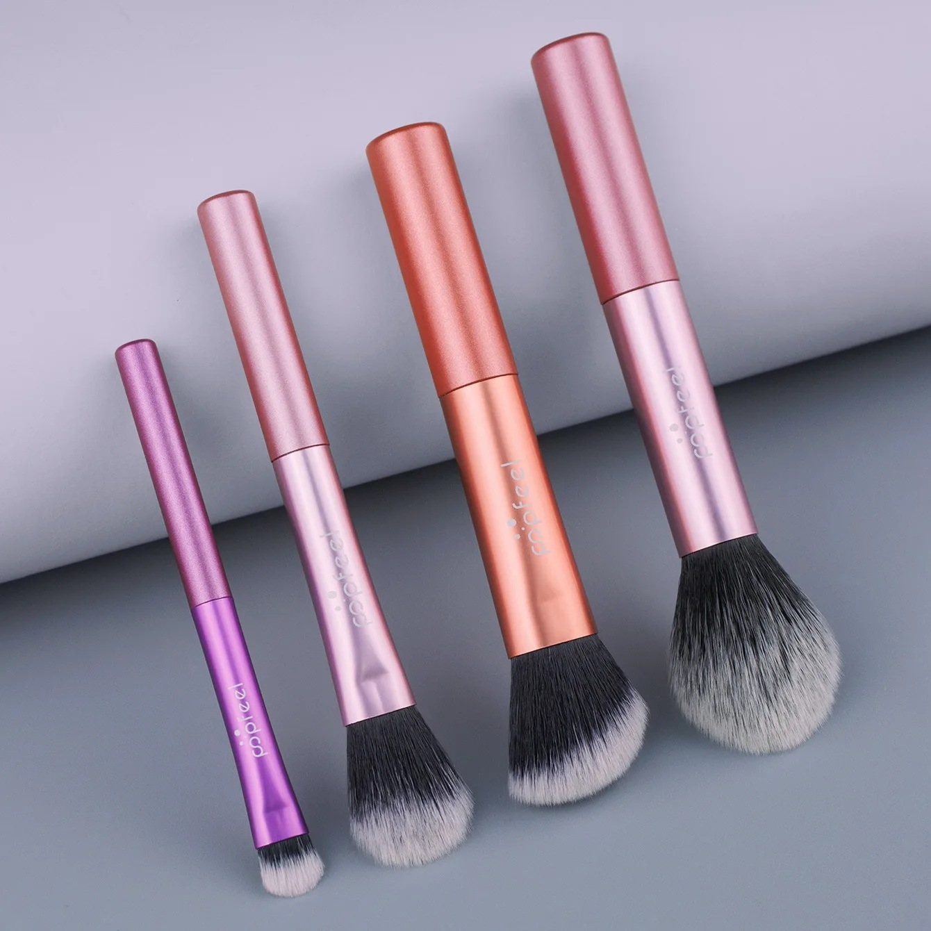 Мини-Кисть для макияжа с мягкими волосами 4 шт.