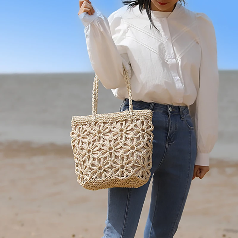 

Новинка лета 2022, пляжная сумка из ротанга для отпуска, популярная вязаная вместительная сумка-тоут с цветочным рисунком, женские плетеные с...
