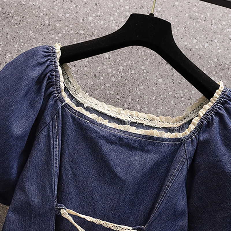 Женское джинсовое мини-платье с рукавами-фонариками и квадратным вырезом