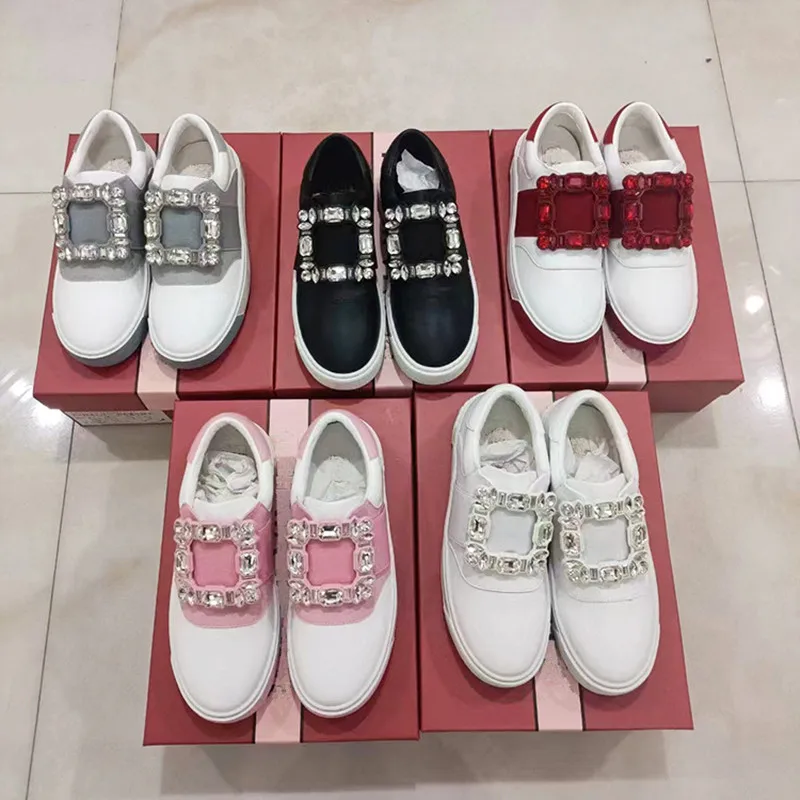 

Новинка 2023, Повседневная Белая обувь PDEP, Женские спортивные туфли-лоферы с квадратной пуговицей и круглым носком для скейтборда