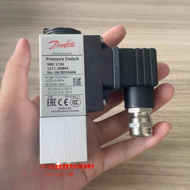 Для DANFOSS MBC5100 1211-3DB04 061B 000666 Реле давления 1 шт.