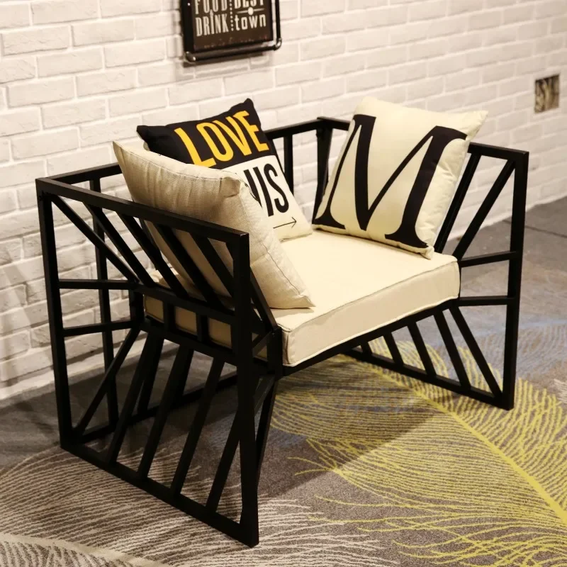 Железный студийный стол YY в стиле ретро В индустриальном комбинация диванов