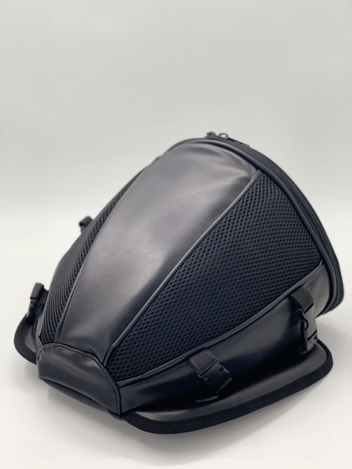 

BMX MTB DH Motorcycle Universal Grid Tail Bag for Four Seasons Outdoor Travel Mountaineering Storage Bag