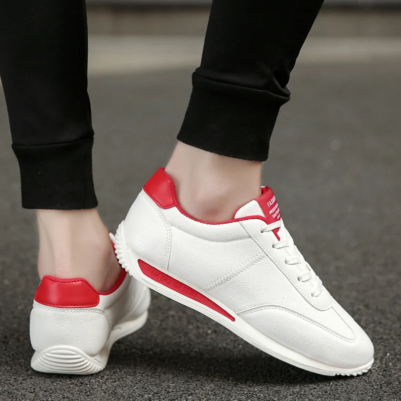 Men Breathable White Trendy Sneakers Men Original Casual Light Walking Man Tennis Shoe Zapatillas Hombre