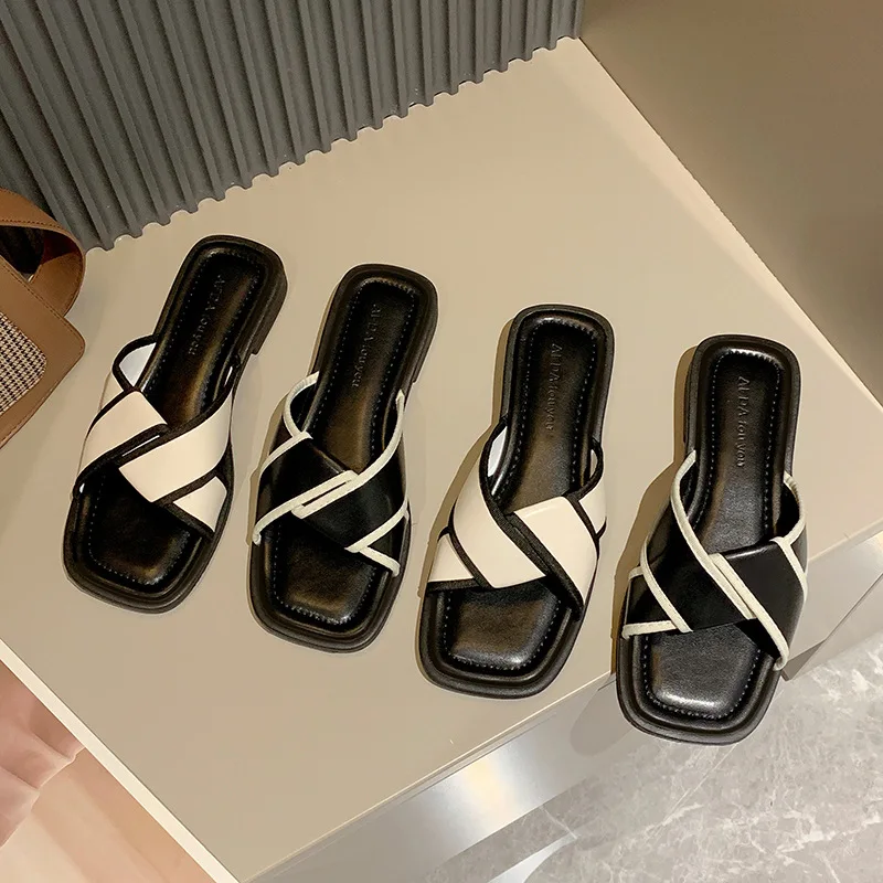 

Summer Slippers Women 2023 outdoor Female Shoes Casual Flat Sandals Ladies Trend Light Beach Slides PU Big Size Slippers