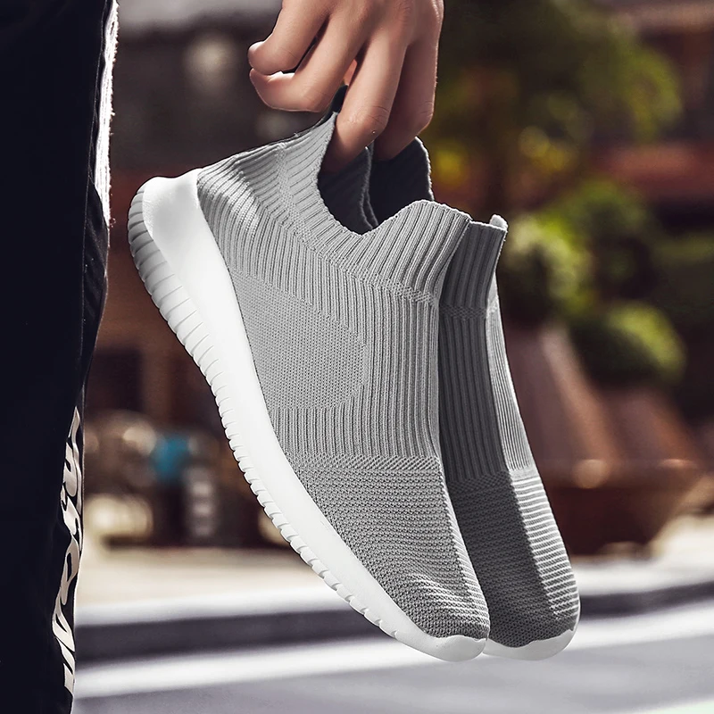 New Breathable Men's Running Shoes Fashion Knit Men Sneakers Big Size 46 Lightweight Slip on Sport Trainers Men Walking Footwear