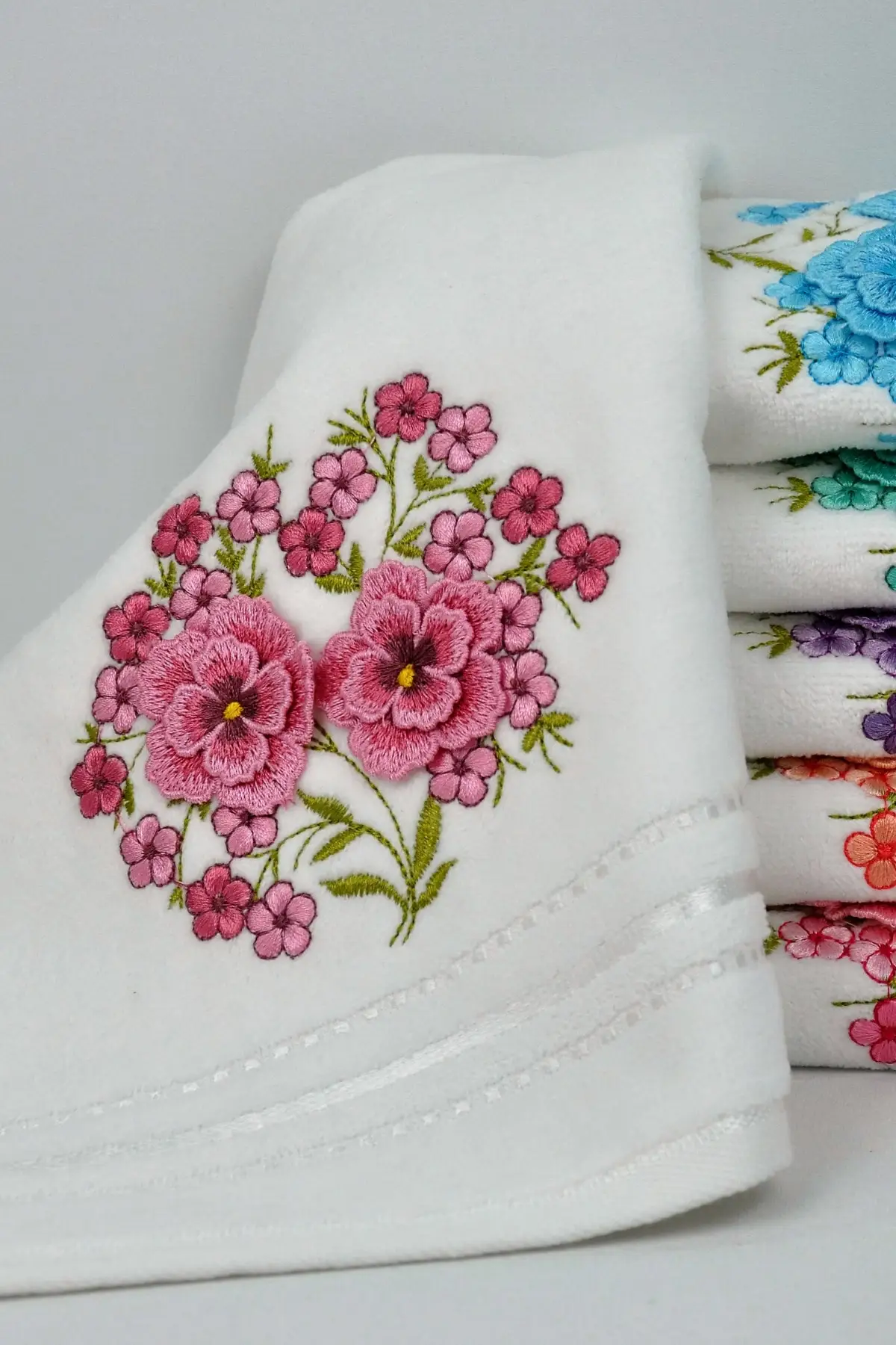 

Violet Pattern 50x90 Velvet 3 Size 6 Color Lux Towel