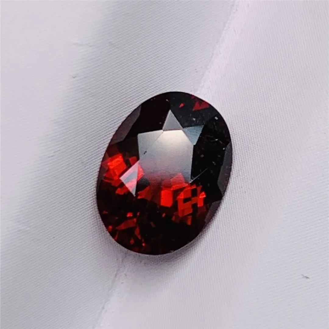 1Pcs/Lot Natural Loose Gemstone Oval Garnet DIY Material Valet Inlay Jewelry Man Woman Necklace Ring Bracelet