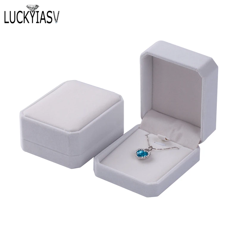 

Бархатная шкатулка для украшений luckyiasv 7*8*4 см