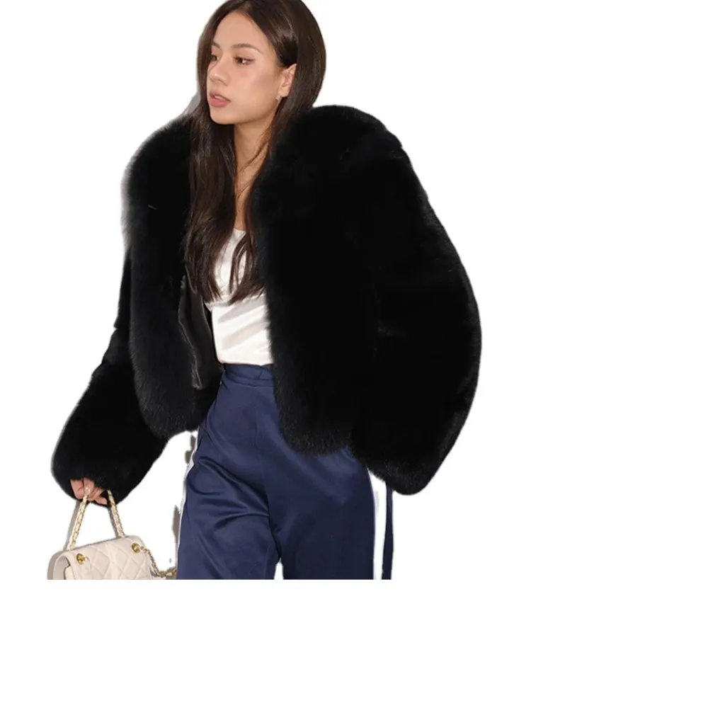 Женское короткое пальто из натурального Лисьего меха многоцветное импортного