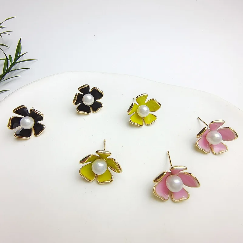 

South Korea Dongdaemun Fashion New Style Personality Pearl Flower Earrings Earnail Net Red Temperament Ear Accessories Wholesale
