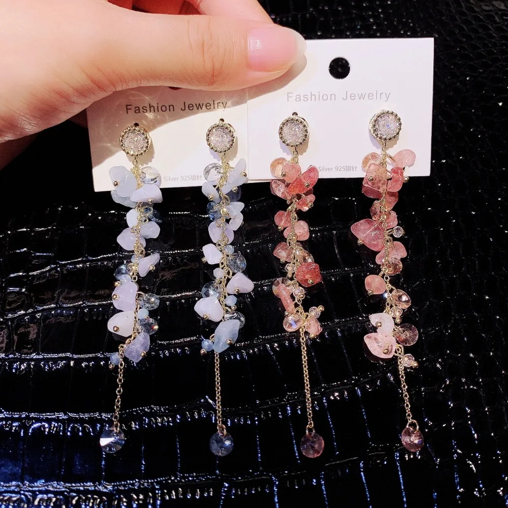 

French Simple and Romantic Long Earrings Shaped Stone Crystal Beaded Tassel Temperament Stud Pink Zircon Heart Earrings Women