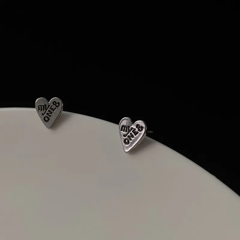 

VSnow Simple Metal Love Heart Stud Earrings for Women Exquisite Creative Letter Earrings Everyday Jewelry Accessories Pendientes