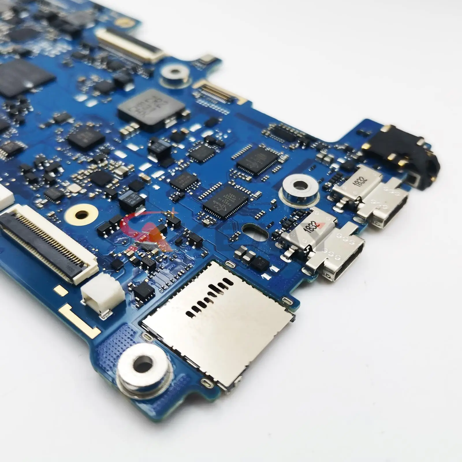 Рисунок 5 - Оригинальный оригинальный телефон