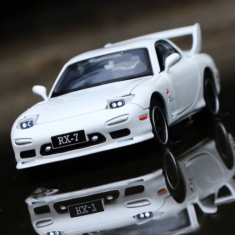 

Модель гоночного автомобиля MAZDA 1/32, металлический корпус из литого под давлением с четырьмя дверями, открытые приподнятые фары, игрушечный ...
