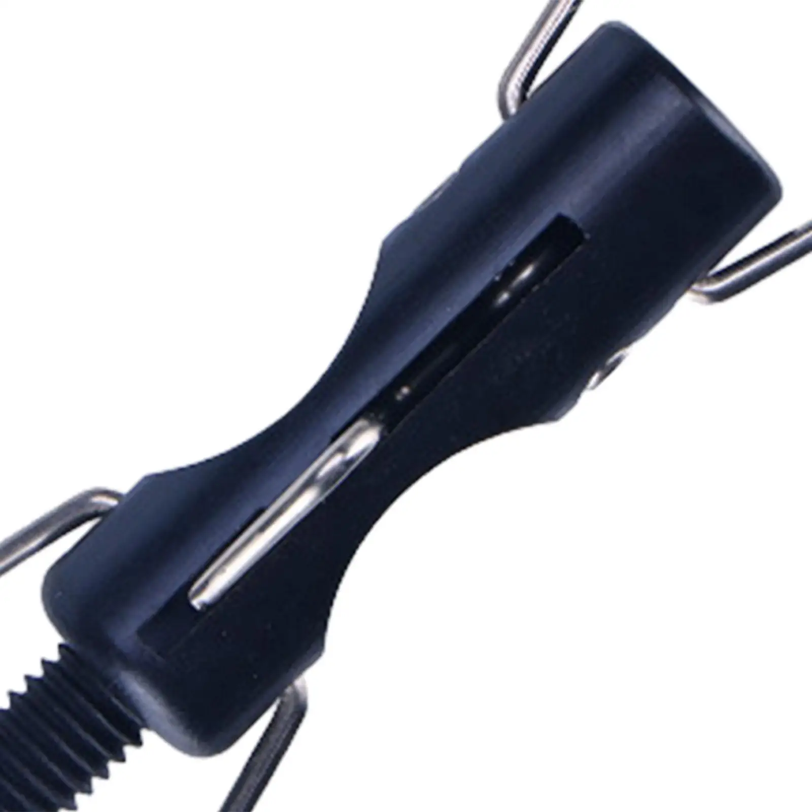 Рыболовное снаряжение с зажимом для рыбалки