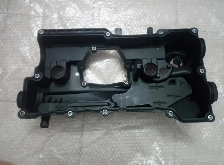 

Engine Valve Cover For BMW E81 E88 E90 E91 E60 X1 E84